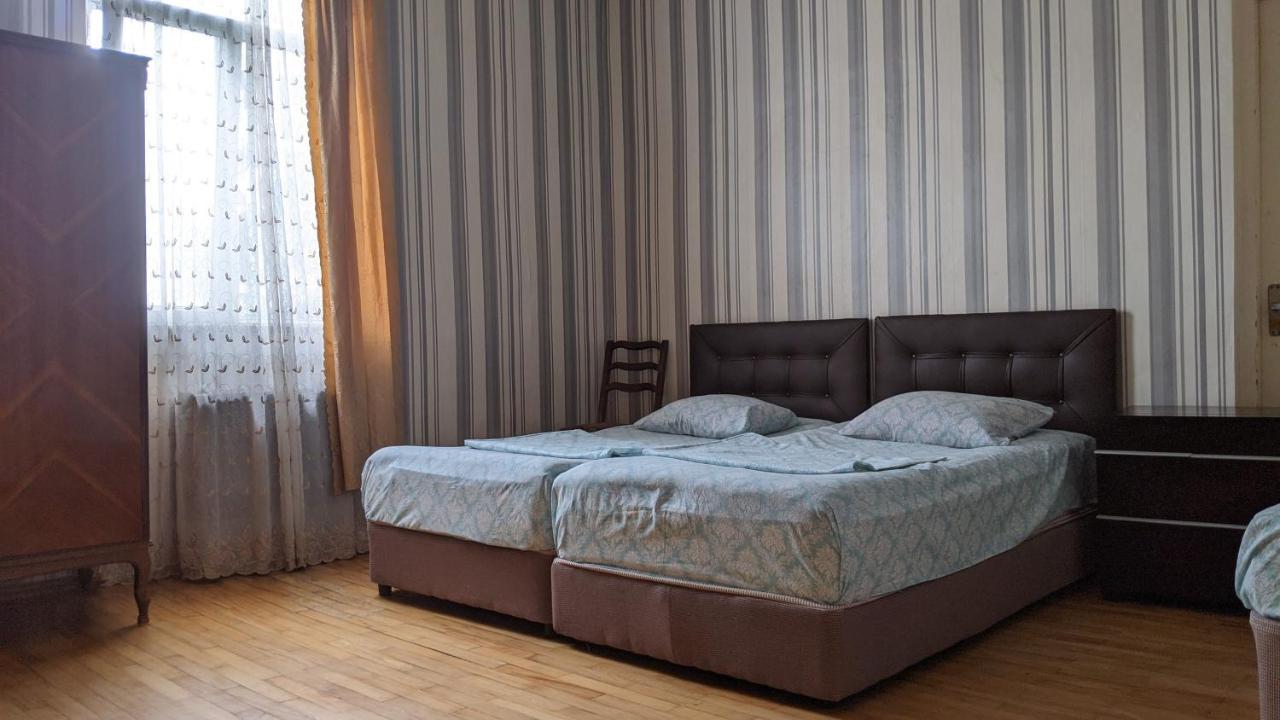 Medea'S Guest House บาทูมิ ภายนอก รูปภาพ